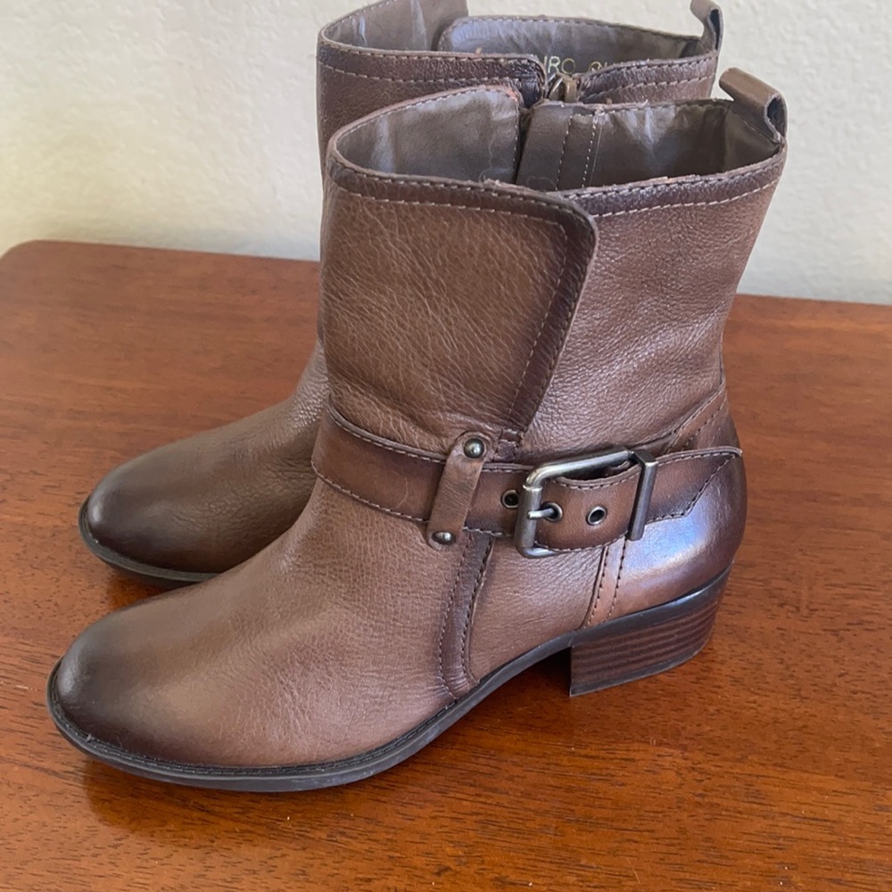Arturo Chiang ombré leather boot
